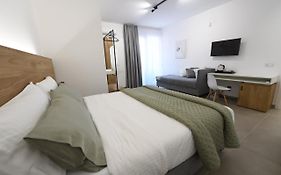 Blu In Blu Comfort Rooms